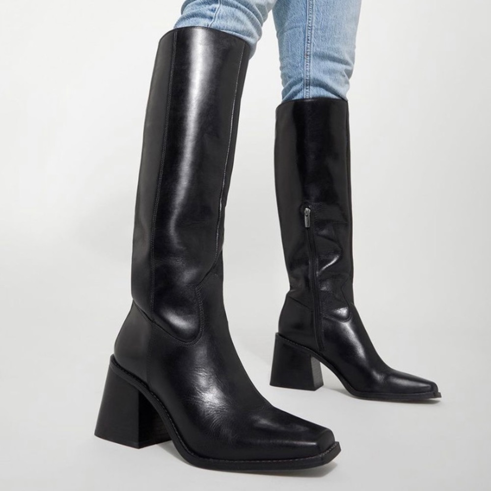 Vince Camuto Black Sangeti Boot size 8